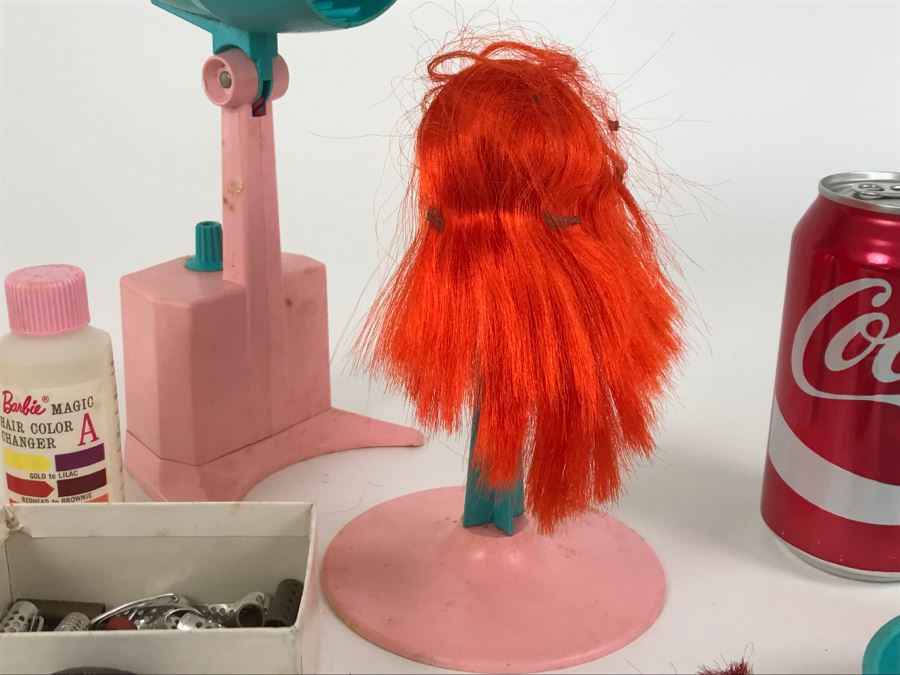 Vintage Mattel Barbie's Color 'N Curl Playset With Original Instuction Book [Photo 11]