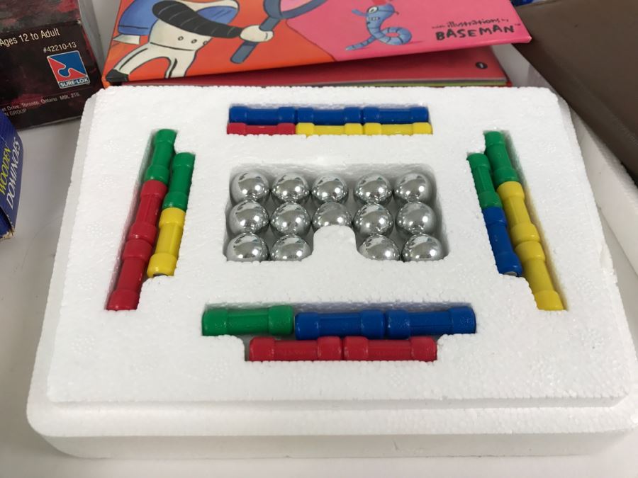 Game And Puzzle Lot [Photo 13]