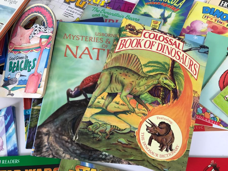 Assorted Children's Books: Star Wars, Clifford, Sealed Fun With Architecture, [Photo 7]