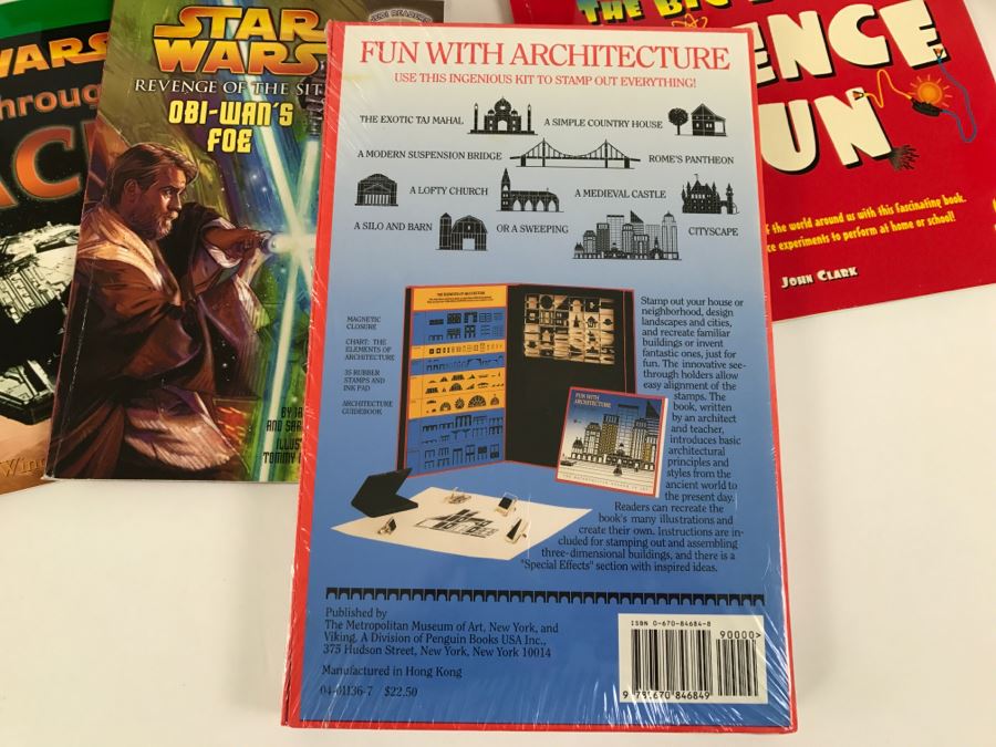 Assorted Children's Books: Star Wars, Clifford, Sealed Fun With Architecture, [Photo 5]