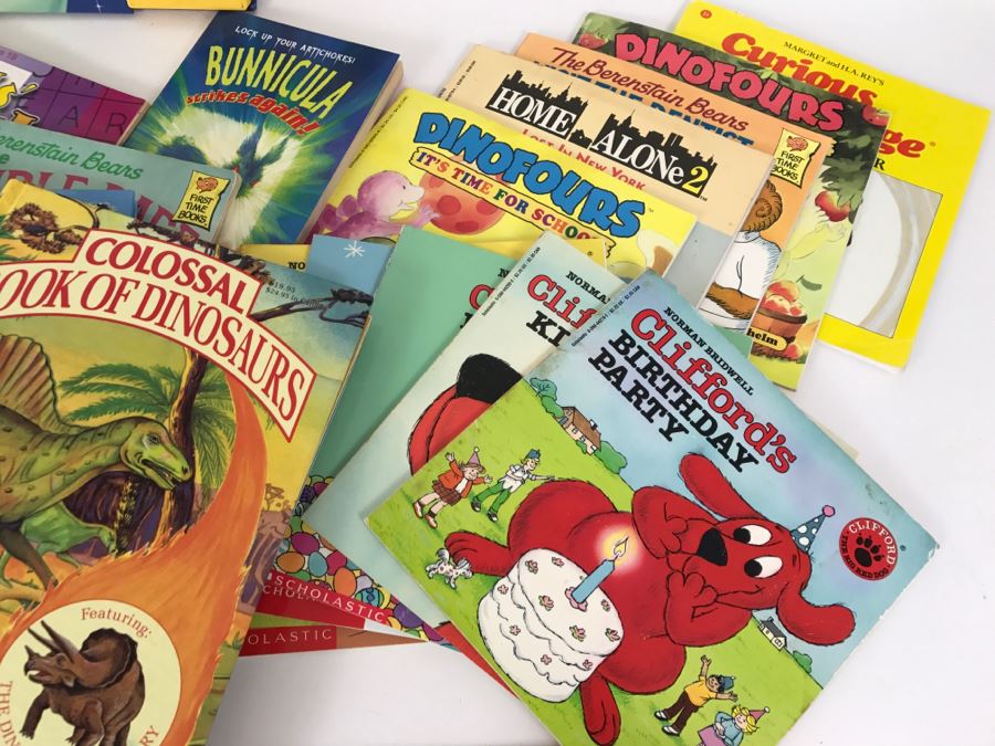 Assorted Children's Books: Star Wars, Clifford, Sealed Fun With Architecture, [Photo 6]