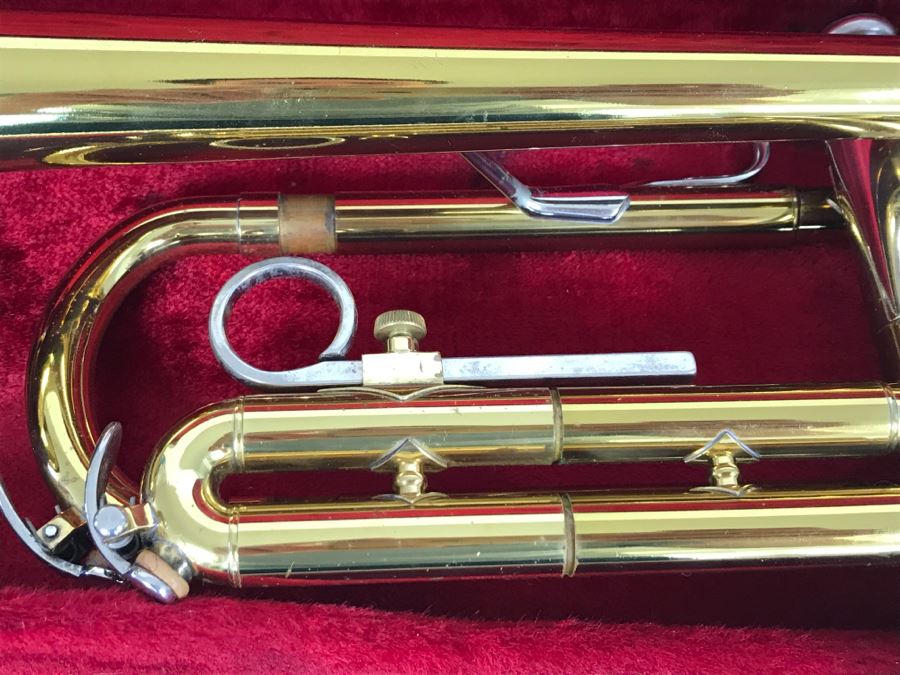 BUNDY H. & A. Selmer Brass Professional Trumpet Designed By Vincent Bach With Case Brass Instrument [Photo 9]