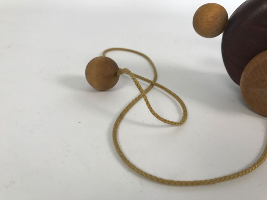 Hand Made Wooden Rabbit Pull Toy [Photo 5]