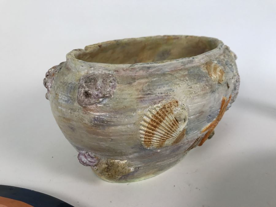 Seashell Motif Vase With 2 Large Bowls [Photo 7]