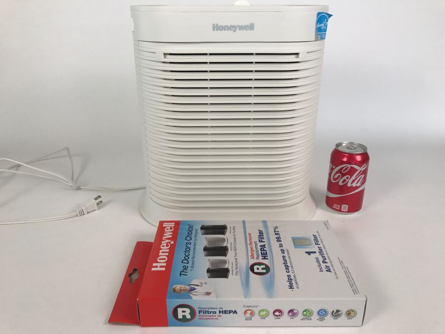 New Honeywell HEPA Filter Air Purifier Model HA106WHD With New Hepa Replacement Filter