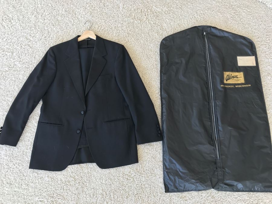 Men's Tuxedo Black Jacket With Black Pants - Assuming Size Is Similar To Other (36L)