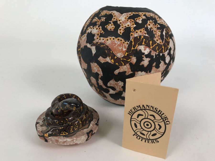 Hermannsburg Potters Hand Crafted And Painted Art Pottery By Aranda People From Central Australia Featuring Snake On Lid By Kay Tucker [Photo 2]