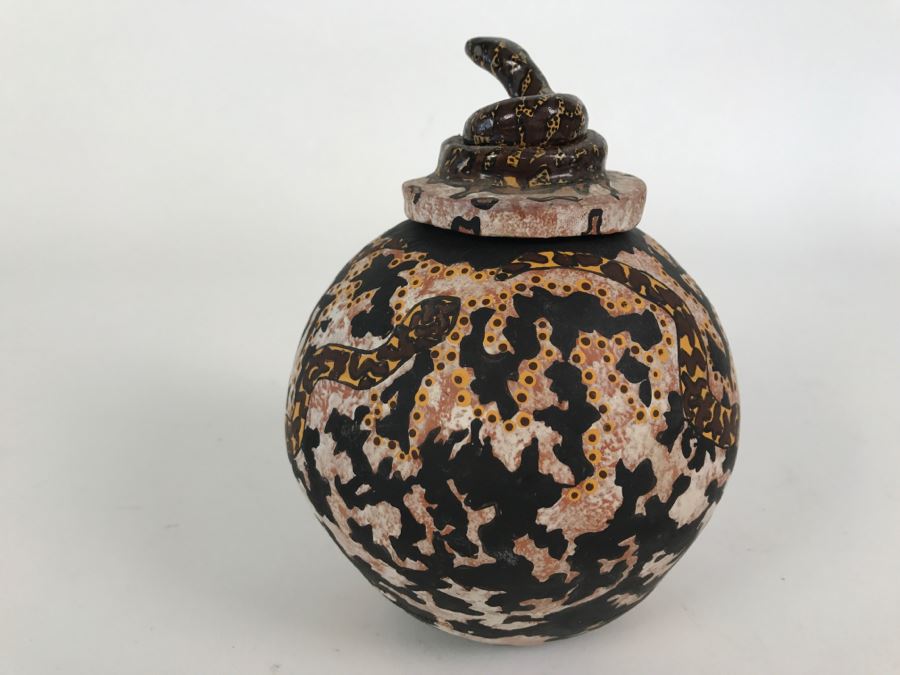 Hermannsburg Potters Hand Crafted And Painted Art Pottery By Aranda People From Central Australia Featuring Snake On Lid By Kay Tucker [Photo 7]