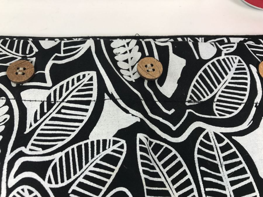 Craft Book, Lucite Tissue Box And Polynesian Stylized Bag [Photo 3]