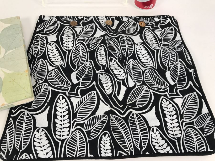 Craft Book, Lucite Tissue Box And Polynesian Stylized Bag [Photo 2]