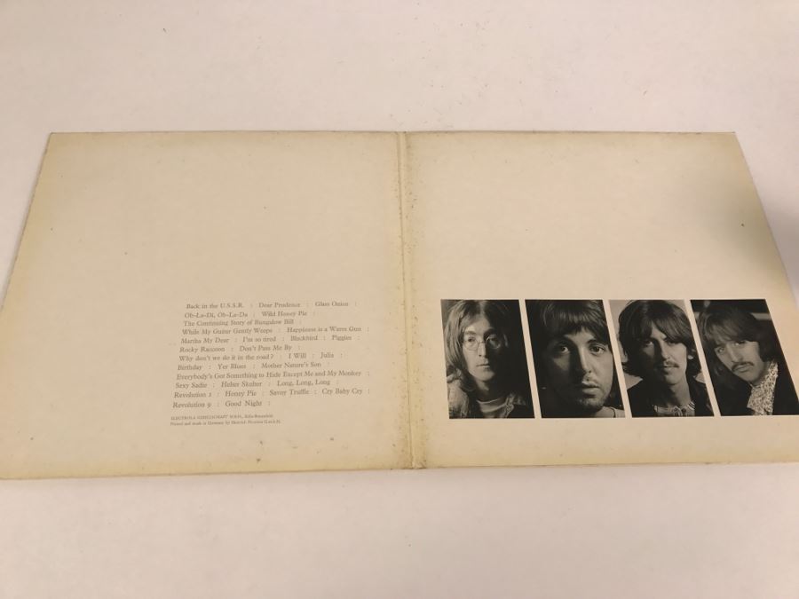 The Beatles - The Beatles (The White Album) - Vinyl Record Album - Apple Records With 4 Original Beatles Posters Embossed S/N 3273 7 Original Owner Purchased In Australia [Photo 5]