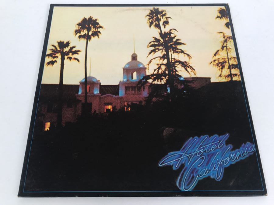 Eagles - Hotel California - Vinyl Record Album - Asylum Records 7E-1084 [Photo 1]