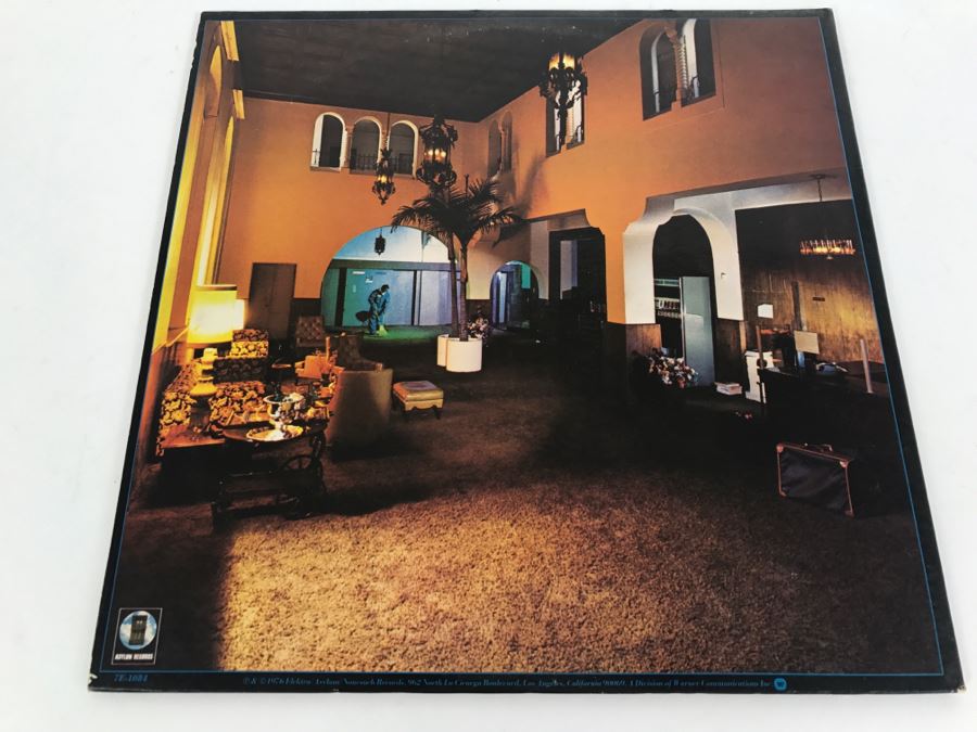 Eagles - Hotel California - Vinyl Record Album - Asylum Records 7E-1084 [Photo 2]