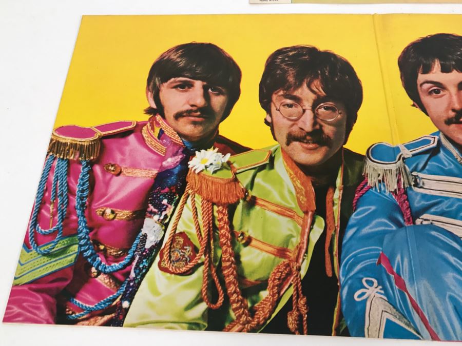 The Beatles - Sgt. Pepper's Lonely Hearts Club Band - Vinyl Record Album - Capitol Records SMAS 2653 [Photo 4]