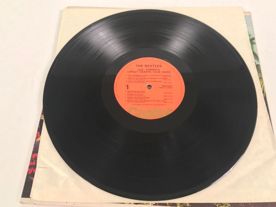 The Beatles - Sgt. Pepper's Lonely Hearts Club Band - Vinyl Record Album - Capitol Records SMAS 2653 [Photo 8]