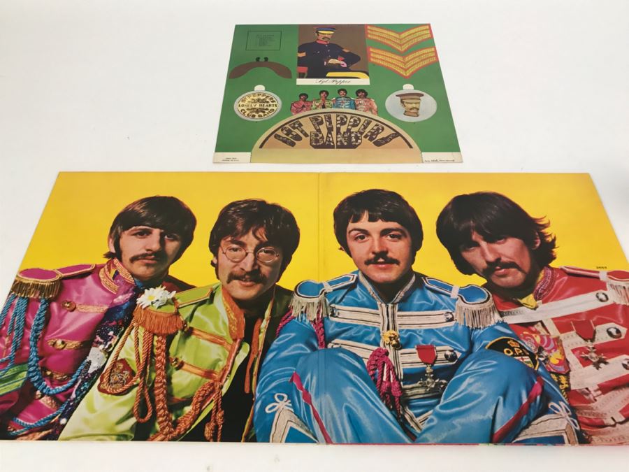The Beatles - Sgt. Pepper's Lonely Hearts Club Band - Vinyl Record Album - Capitol Records SMAS 2653 [Photo 3]