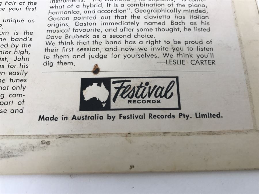 The Sandals - The Endless Summer - Vinyl Record Album - Festival Records SFL-932,032 [Photo 4]