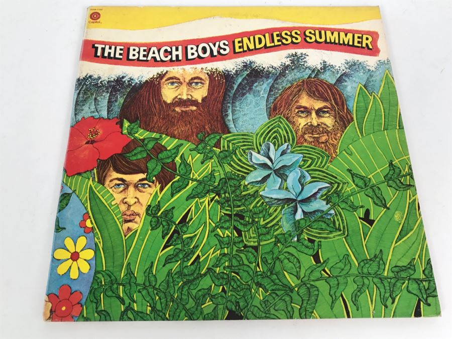 The Beach Boys - Endless Summer - Vinyl Record Album - Capitol Records SVBB-11307 [Photo 1]