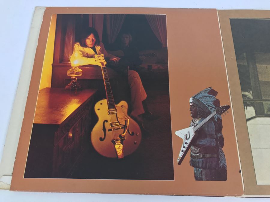 Neil Young - Decade - Vinyl Record Album - Reprise Records 3RS 2257 [Photo 5]