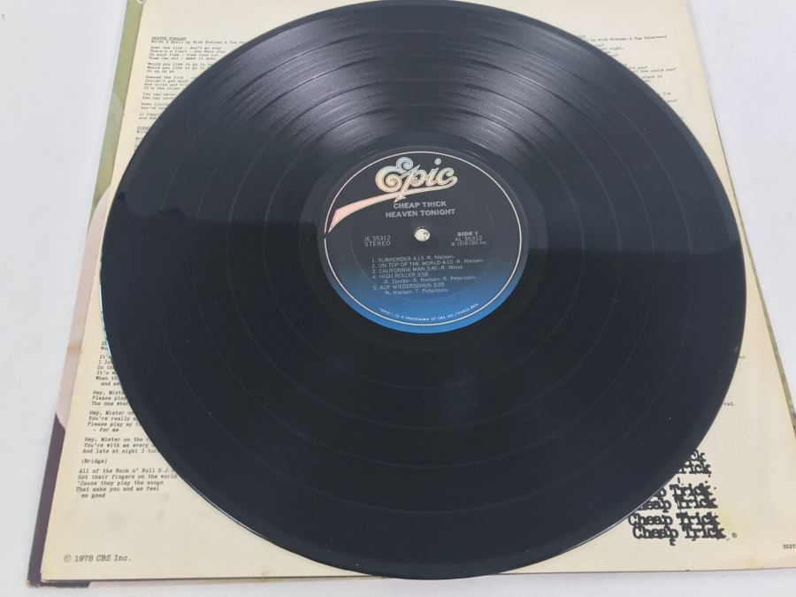 Cheap Trick - Heaven Tonight - Vinyl Record Album - Epic JE 35312 [Photo 5]