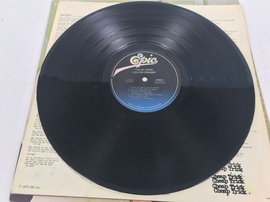 Cheap Trick - Heaven Tonight - Vinyl Record Album - Epic JE 35312 [Photo 7]