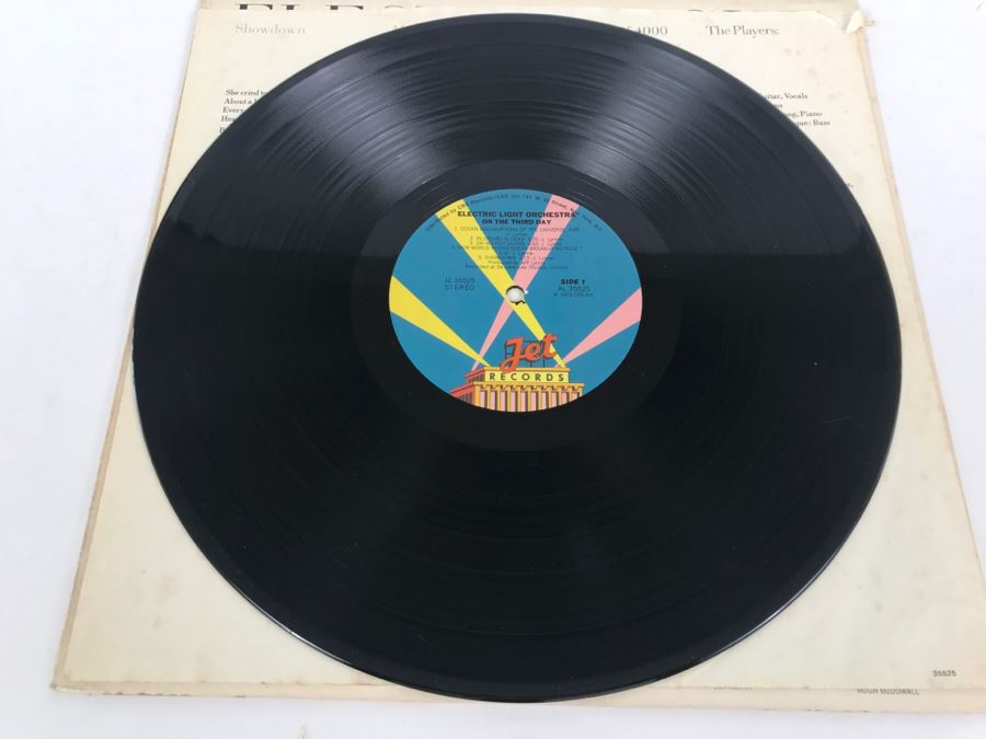 Electric Light Orchestra - On The Third Day - Vinyl Record Album - Jet Records JZ 35525 [Photo 5]