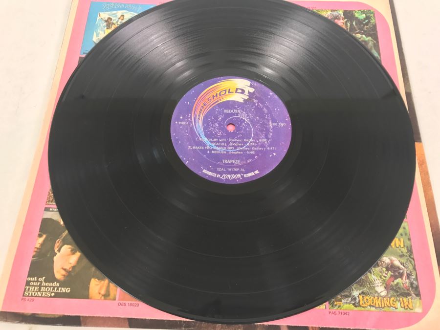 Trapeze - Medusa - Vinyl Record Album - Threshold Records THS 4 [Photo 10]