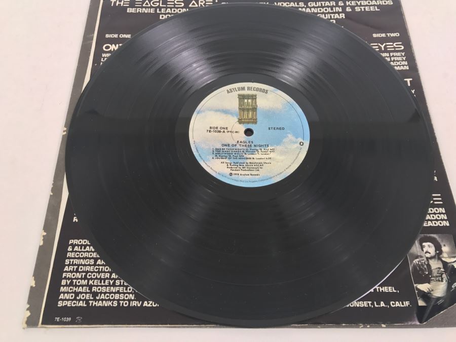 Eagles - One Of These Nights - Vinyl Record Album - Asylum Records 7E-1039 [Photo 5]