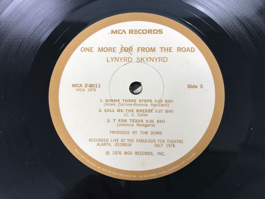 Lynyrd Skynyrd - One More From The Road - Vinyl Record Album - MCA Records MCA2-8011 [Photo 12]