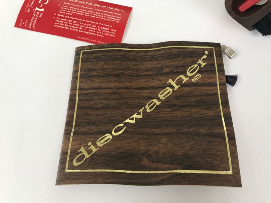 Vintage Discwasher Brand Vinyl Record Cleaner Like New [Photo 7]