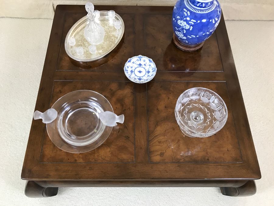 Square Chinoiserie Wooden Coffee Table [Photo 2]