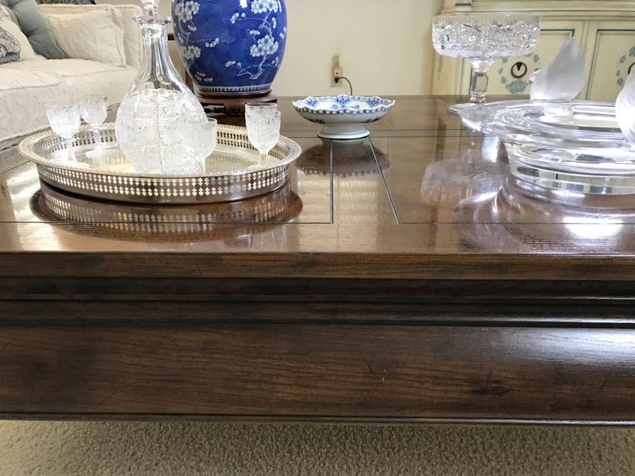 Square Chinoiserie Wooden Coffee Table [Photo 8]