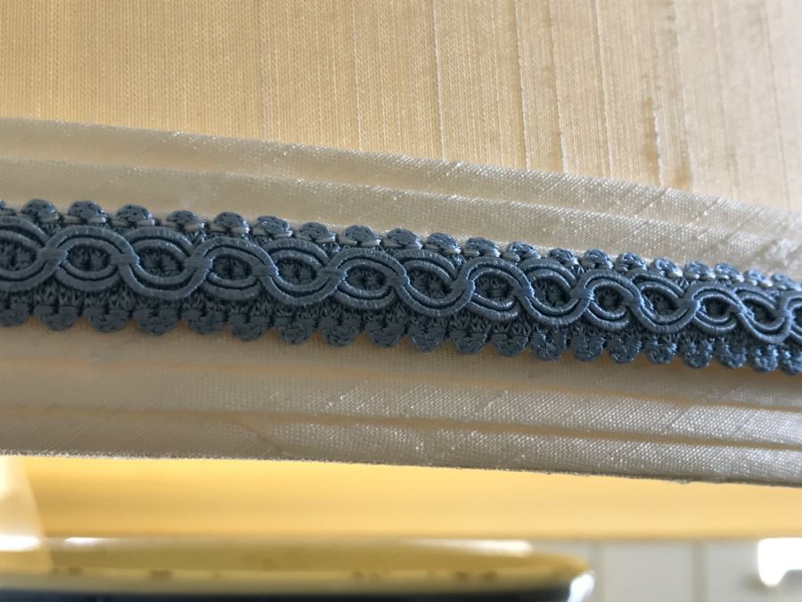 Large Asian Blue And White Pottery Lamp With Shade [Photo 21]