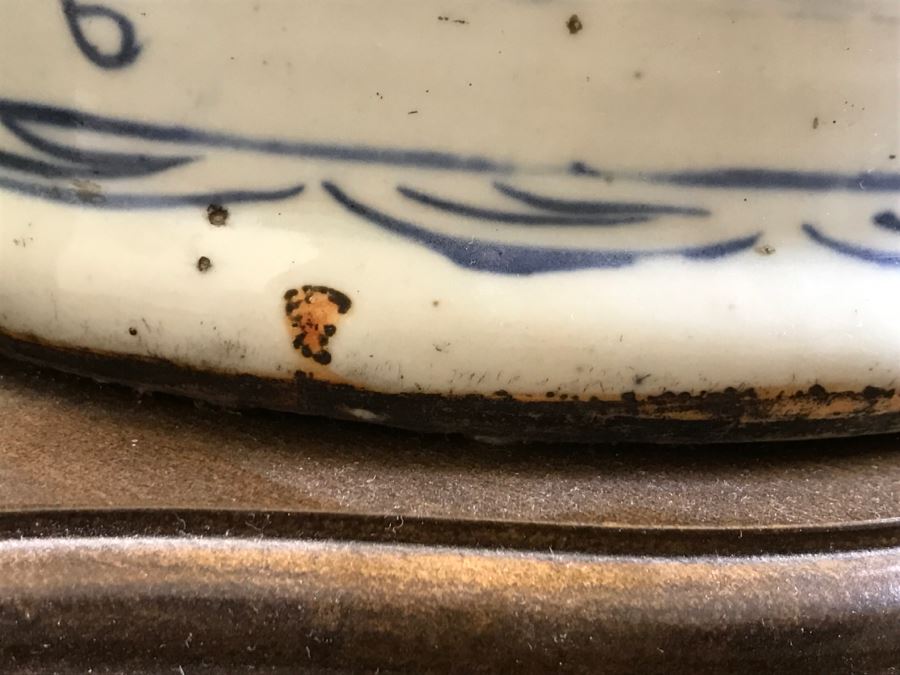 Large Asian Blue And White Pottery Lamp With Shade [Photo 15]