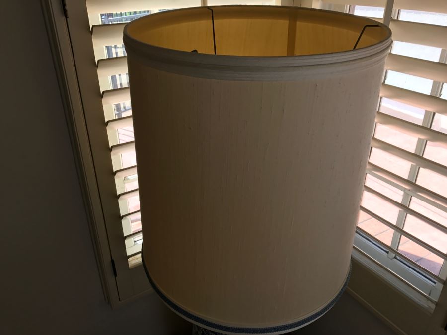 Large Asian Blue And White Pottery Lamp With Shade [Photo 11]