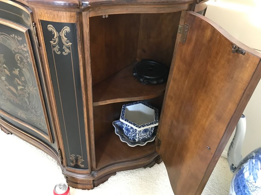 Drexel Heritage Hampshire 4 Door Chinoiserie Paint Decorated Buffet With Silverware Cloth Storage Drawers [Photo 19]