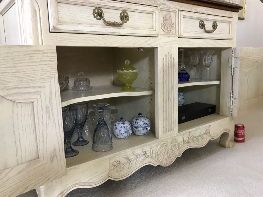 CENTURY Furniture White Wooden Flip-Top Server Buffet [Photo 8]