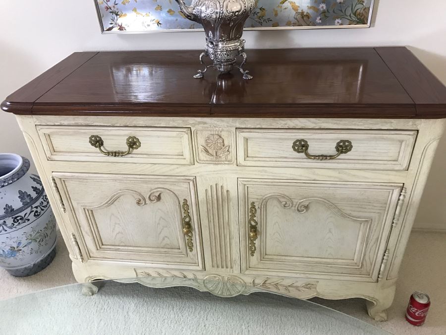 CENTURY Furniture White Wooden Flip-Top Server Buffet [Photo 4]