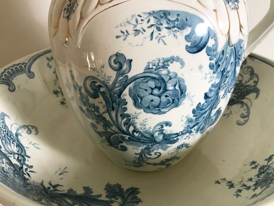 Stoke On Trent Staffordshire England Pitcher Bowl Wash Basin White And Blue With Gold Accents [Photo 6]
