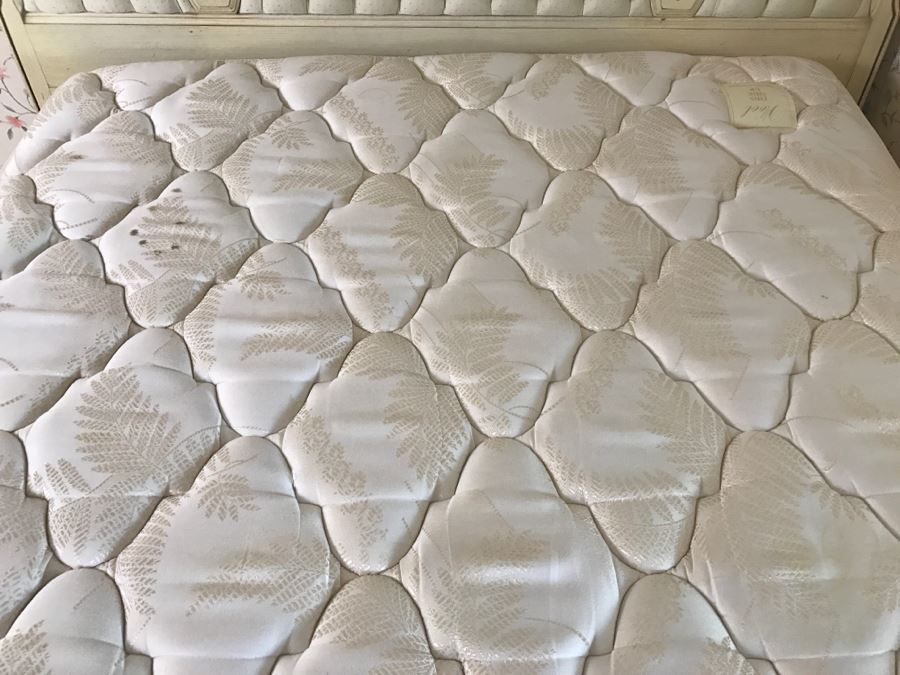 Tufted Yellow And Gold French Provincial Queen Size Headboard With Mattress And Boxspring [Photo 6]