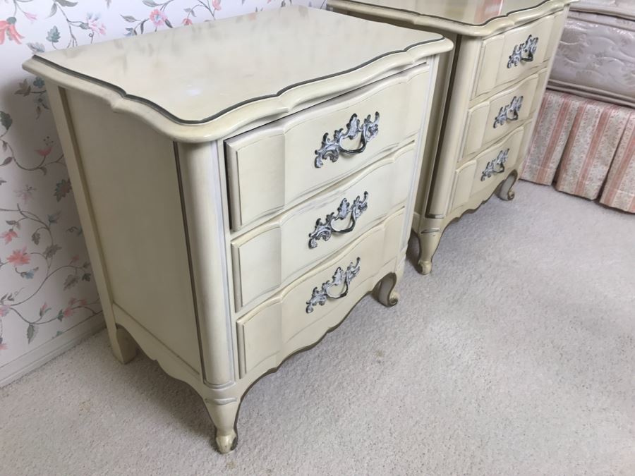 Pair Of Yellow And Gold French Provincial Nightstands [Photo 4]