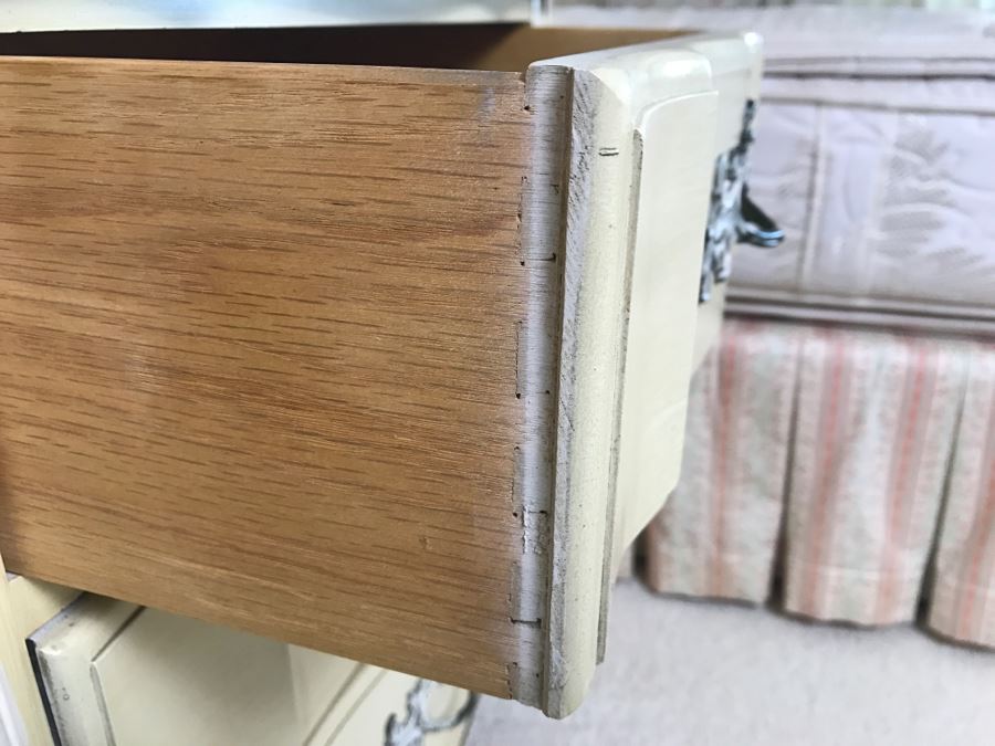 Pair Of Yellow And Gold French Provincial Nightstands [Photo 6]