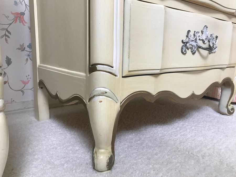 Pair Of Yellow And Gold French Provincial Nightstands [Photo 7]