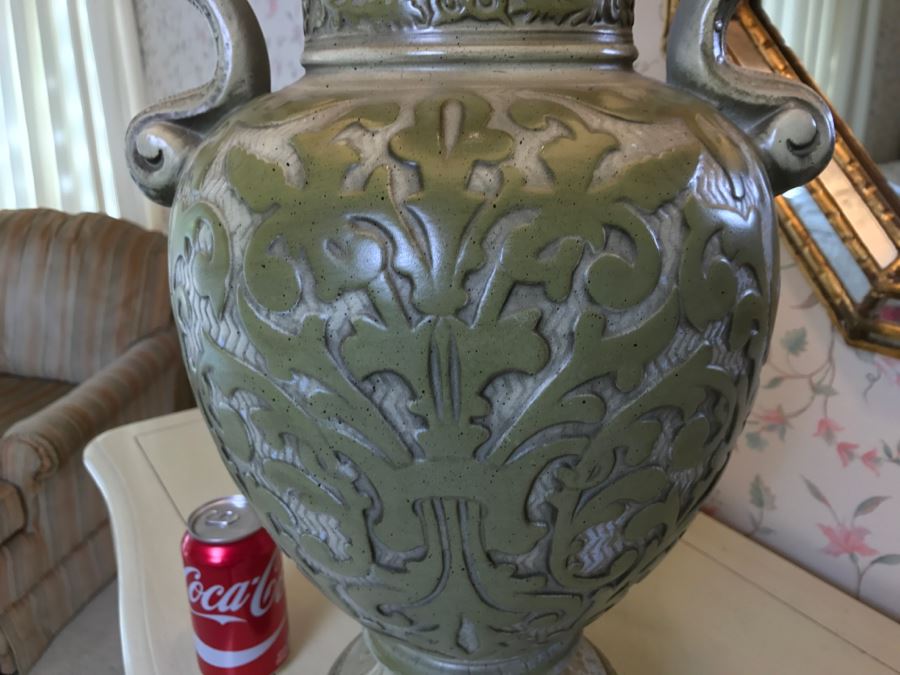 Large Avocado Green Urn Table Lamp With Shade [Photo 5]