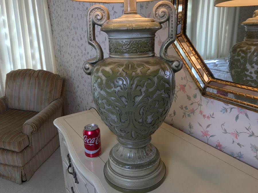 Large Avocado Green Urn Table Lamp With Shade [Photo 3]