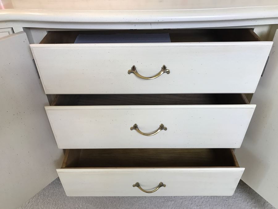 CENTURY Furniture 9-Drawer French Provincial Chest Of Drawers [Photo 13]