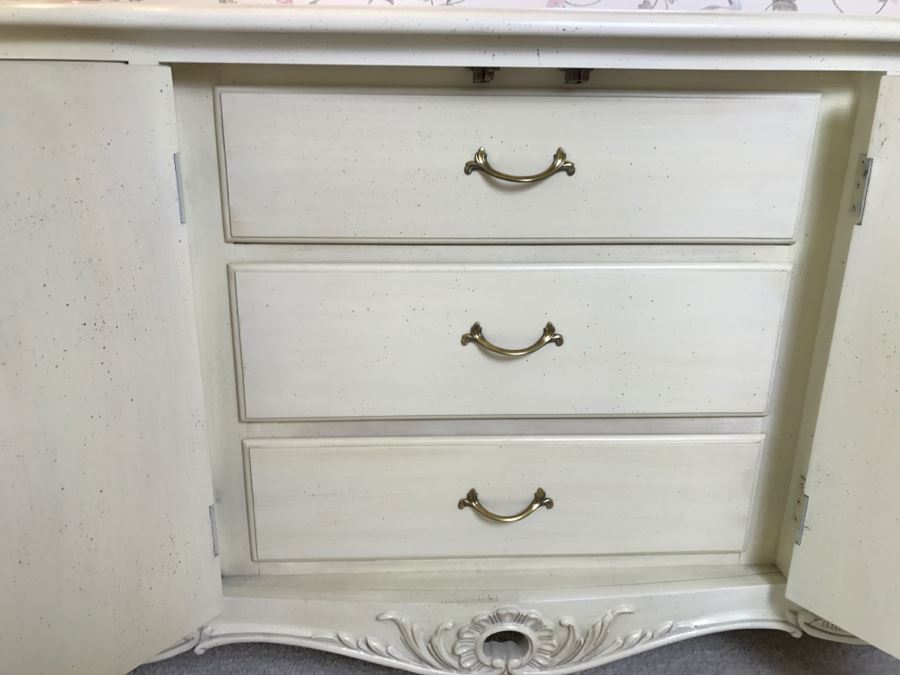 CENTURY Furniture 9-Drawer French Provincial Chest Of Drawers [Photo 11]