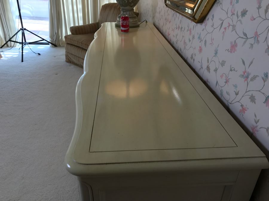 CENTURY Furniture 9-Drawer French Provincial Chest Of Drawers [Photo 7]