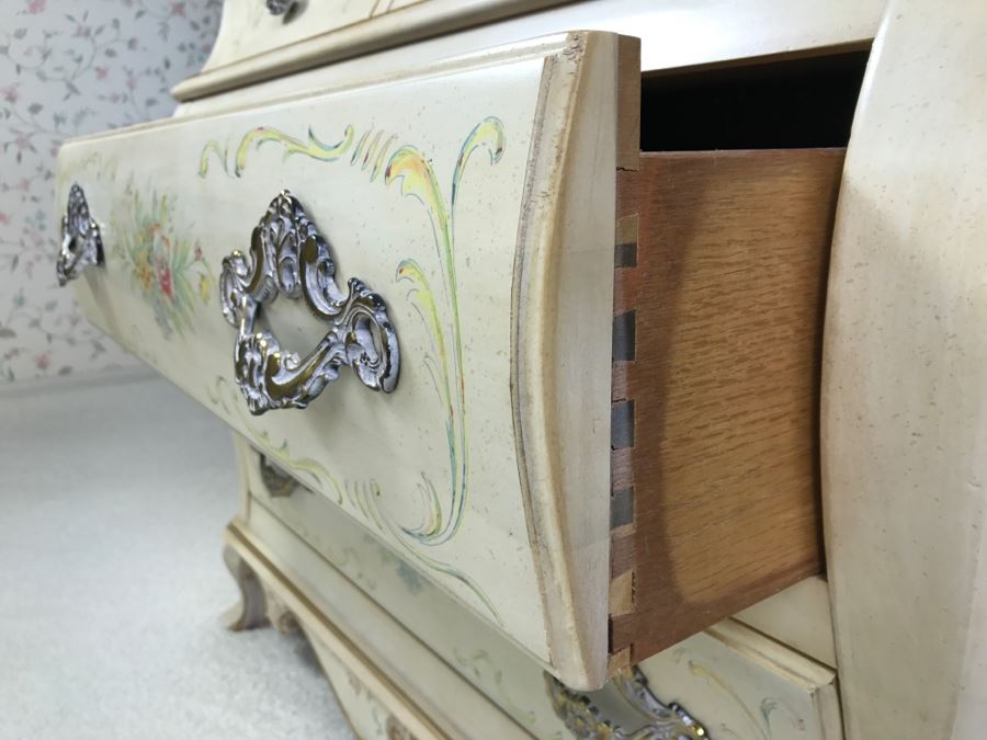 Pulaski Furniture Commode Chest Of Drawers [Photo 7]