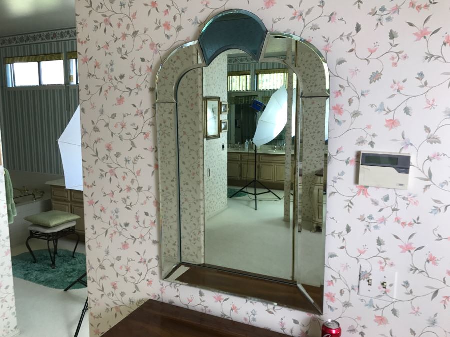 Nice Beveled Glass Designer Wall Mirror [Photo 2]